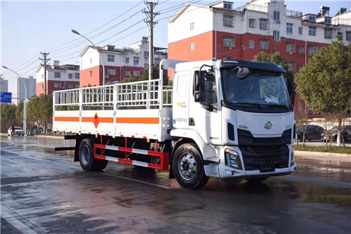 柳汽國五危險品廂式車、氣瓶運(yùn)輸車 氣囊橋強(qiáng)勢回歸！?。? />
                                                                    </a>
                            </div>
                            <div   id=