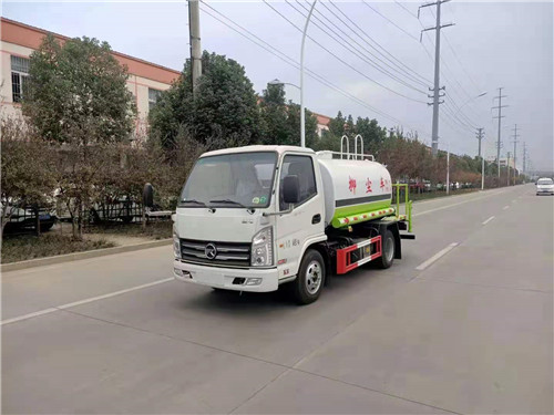 凱馬國六藍(lán)牌5噸灑水車 強(qiáng)勢回歸