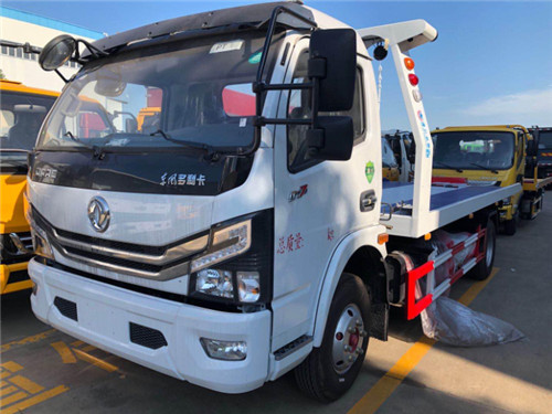 國(guó)六東風(fēng)多利卡D7白色一拖二清障車