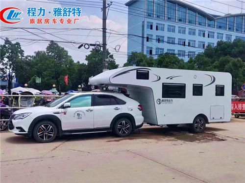 背馱式拖掛房車圖片