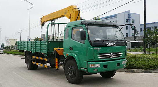 東風(fēng)多利卡隨車起重運(yùn)輸車