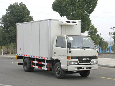 江鈴4.1米冷藏車