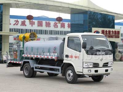 國四東風(fēng)銳鈴綠化噴藥車，打藥車