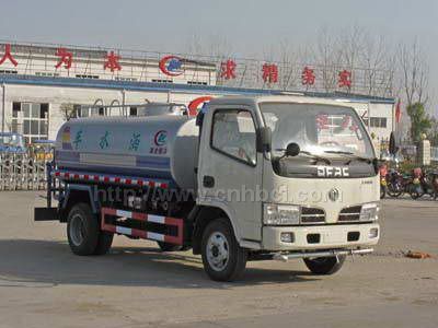 5方灑水車(chē)